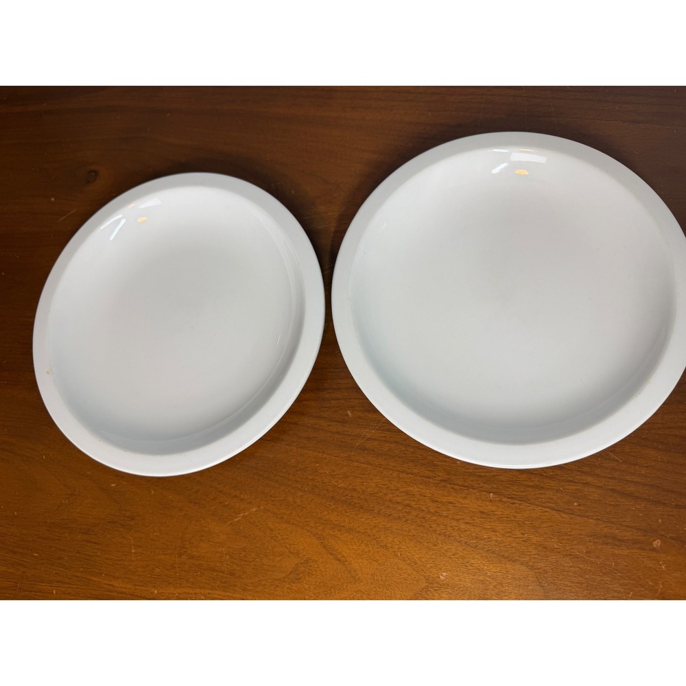 Pottery Barn Du Jour Plates White Suppertime Set of 2 Ceramic Minimalist - Picture 2 of 6